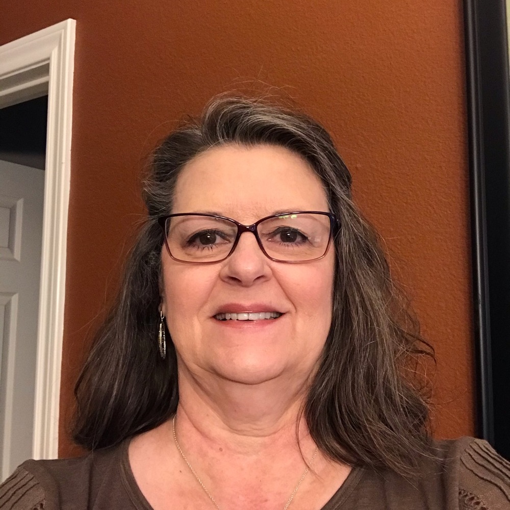 Meet your Posh Ambassador, Rhonda!